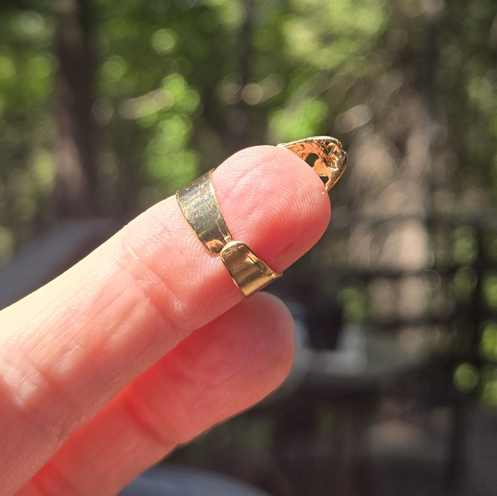 Multi Colored Ornate Gold Bow & Crown Nail Ring - Picture 8 of 8
